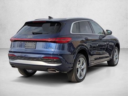 New 2025 Audi Q5 Premium Plus image 2