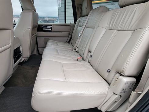 Used 2015 Lincoln Navigator 4WD image 55