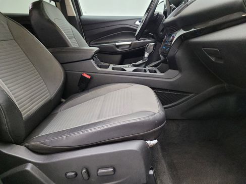 Used 2017 Ford Escape Titanium image 21