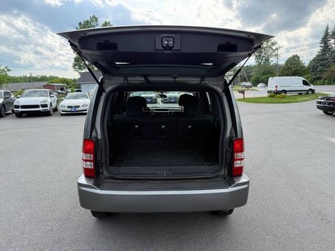 Used 2012 Jeep Liberty Sport AWD/4WD image 12