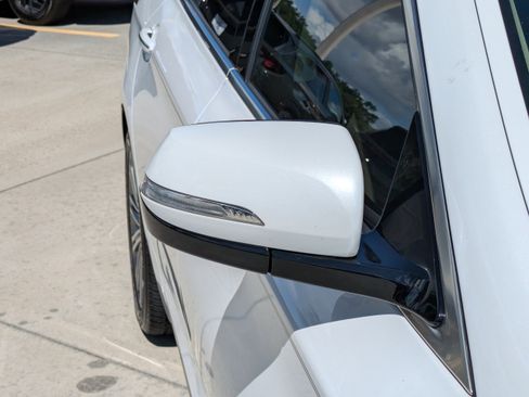 Used 2019 Genesis G80 3.8 image 8