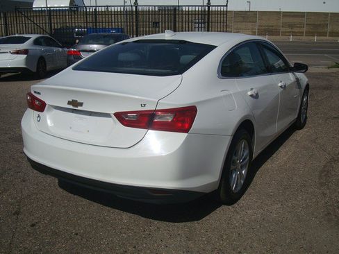 Used 2016 Chevrolet Malibu LT FWD image 5