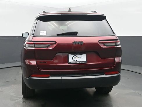 Used 2024 Jeep Grand Cherokee L Laredo image 5