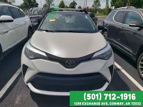 Used 2020 Toyota C-HR XLE image 2
