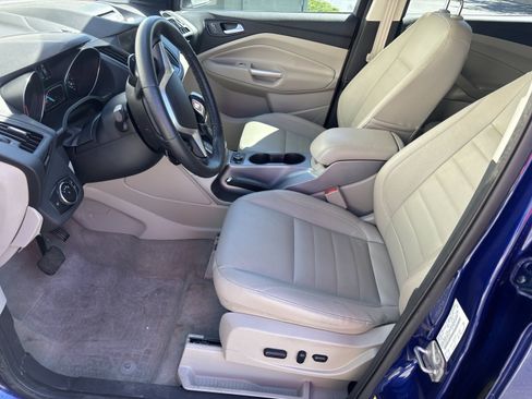 Used 2014 Ford Escape SE w/ Equipment Group 201A AWD/4WD image 9