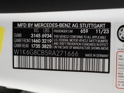 Used 2024 Mercedes-Benz S 63 AMG S w/ Carbon Fiber Exterior Package image 43