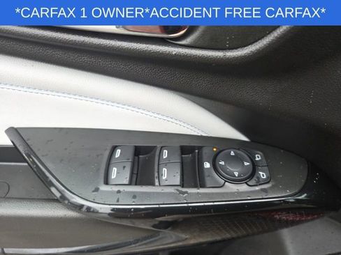 Used 2025 Chevrolet Trax LT w/ LT Convenience Package FWD image 25