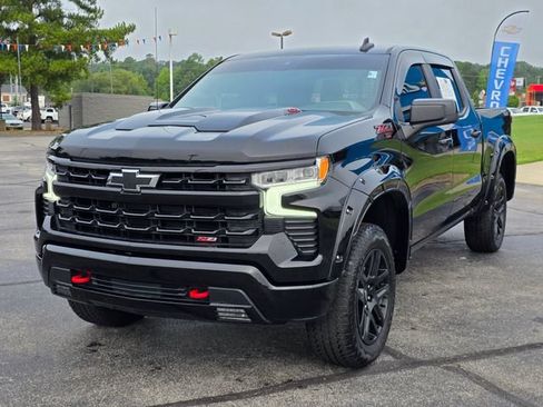 Used 2025 Chevrolet Silverado 1500 LT Trail Boss w/ Convenience Package II AWD/4WD image 5