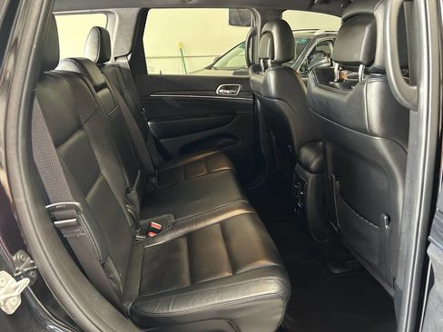 Used 2019 Jeep Grand Cherokee Limited RWD image 21