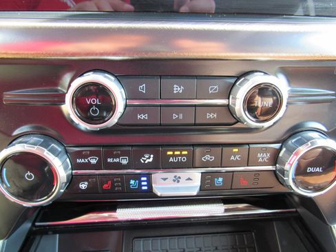 Used 2024 Ford F150 King Ranch AWD/4WD image 25