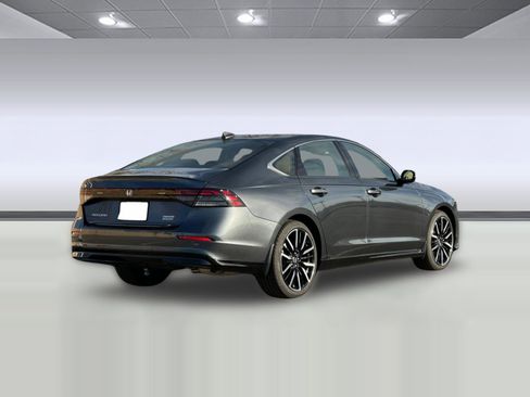 New 2026 Honda Accord Touring image 8