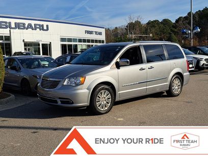 Used 2016 Chrysler Town & Country Limited w/ Trailer Tow Group