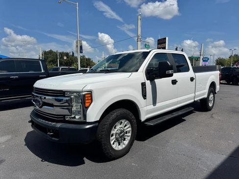 Used 2020 Ford F250 XL w/ STX Appearance Package RWD image 3