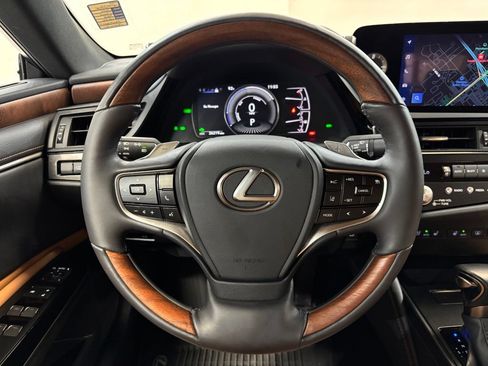 Used 2024 Lexus ES 300h w/ Technology Package FWD image 19