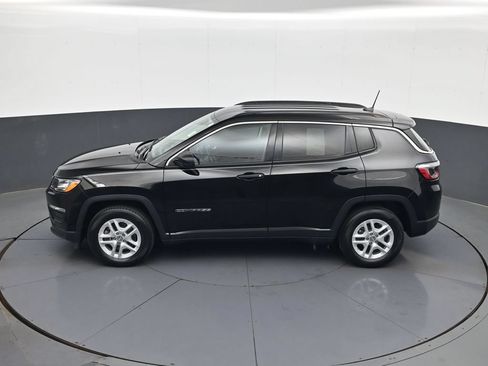 Used 2021 Jeep Compass Sport w/ Cold Weather Group FWD image 21