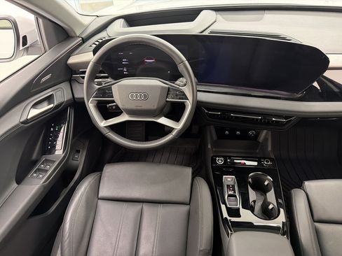 Used 2025 Audi Q6 e-tron Premium Plus w/ Premium Plus AWD/4WD image 16