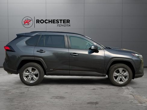 Certified 2025 Toyota RAV4 XLE AWD/4WD image 6