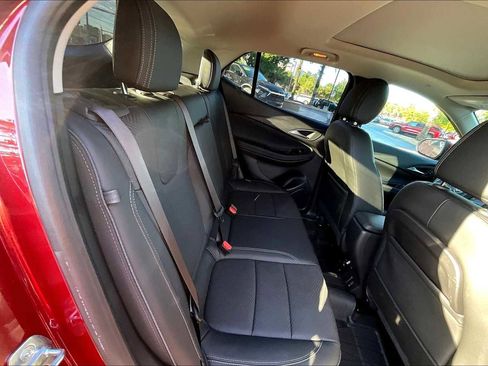 Used 2022 Buick Encore GX Essence w/ Experience Buick Package image 52