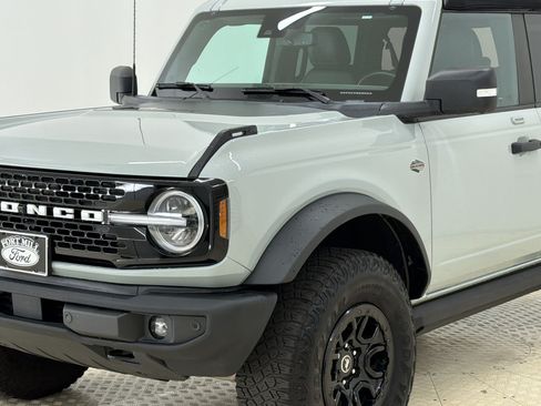 Certified 2022 Ford Bronco Wildtrak AWD/4WD image 26