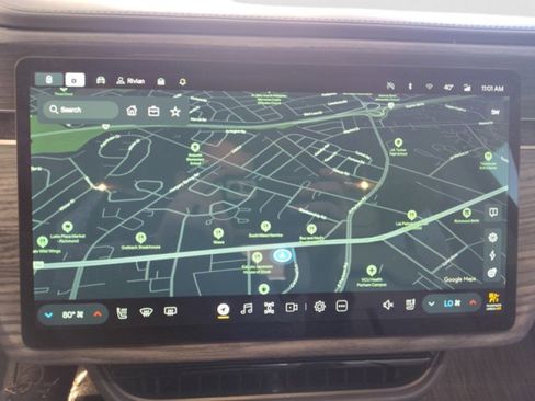 Used 2022 Rivian R1T Adventure image 16