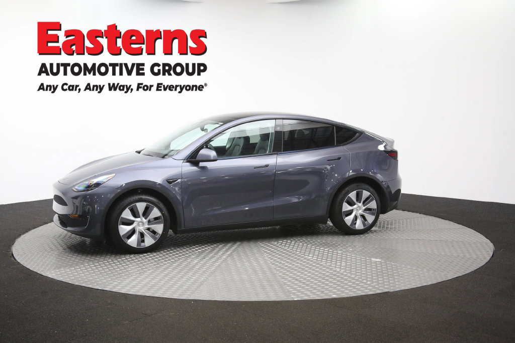 Used 2023 Tesla Model Y Long Range AWD/4WD image 54
