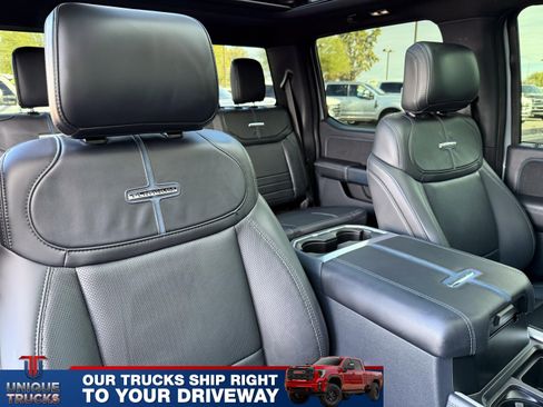 Used 2025 Ford F450 Platinum image 32