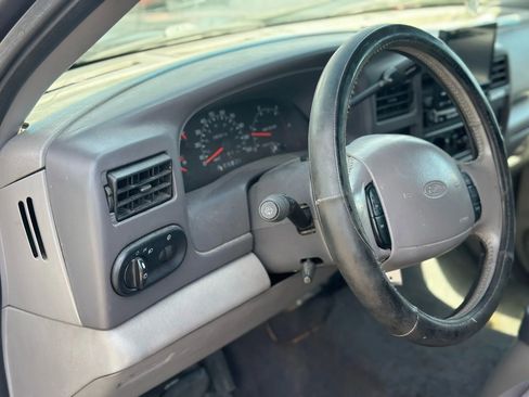 Used 2001 Ford Excursion XLT image 9