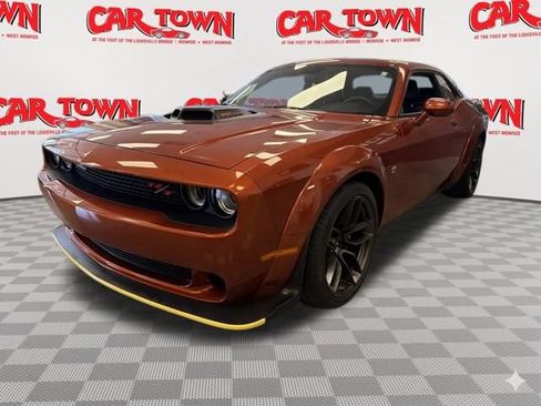 Used 2022 Dodge Challenger R/T Scat Pack RWD image 3