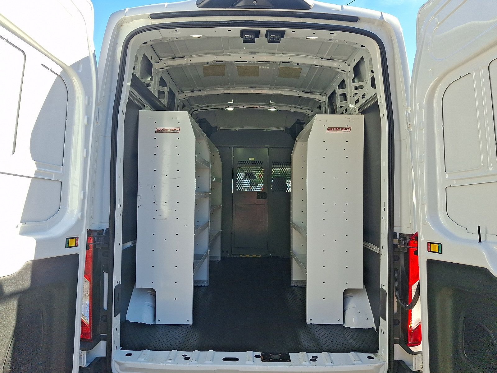 Used 2018 Ford Transit 250 148 High Roof RWD image 25