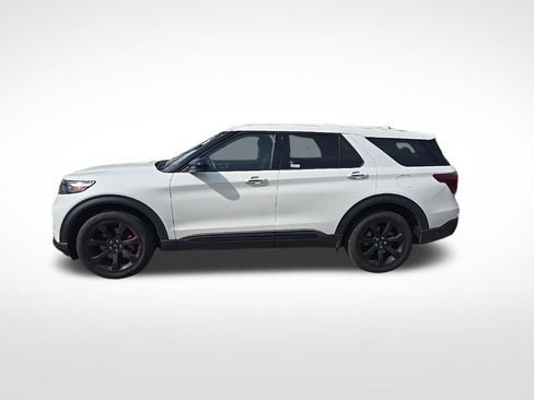 Used 2022 Ford Explorer ST w/ ST Street Pack image 5