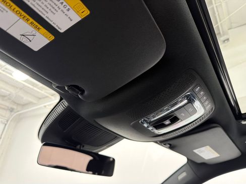 Used 2024 Mercedes-Benz GLE 450e 4MATIC image 33