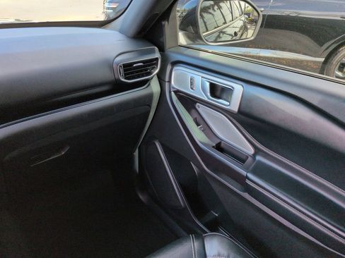 Used 2020 Ford Explorer ST w/ Premium Technology Package image 17