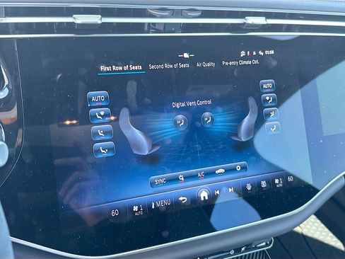 Used 2025 Mercedes-Benz E 53 AMG e 4MATIC Sedan image 16