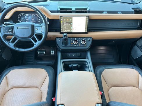 Used 2023 Land Rover Defender 130 X-Dynamic SE AWD/4WD image 14