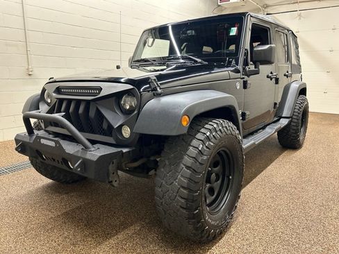 Used 2015 Jeep Wrangler Unlimited Sport w/ Quick Order Package 24S AWD/4WD image 5