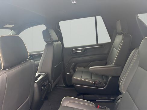 Used 2025 Chevrolet Tahoe Premier image 14