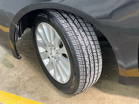 Used 2011 Subaru Impreza 2.5i Premium w/ PWR Moonroof Value Pkg image 32