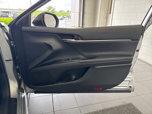 Used 2020 Toyota Camry SE AWD/4WD image 50