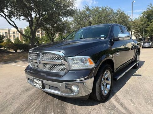 Used 2014 RAM 1500 Laramie w/ Convenience Group RWD image 3