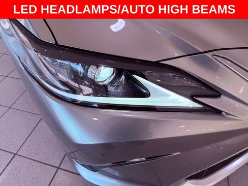 Certified 2021 Lexus ES 300h w/ Accessory Package FWD image 10