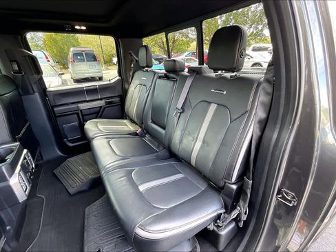 Used 2019 Ford F150 Platinum w/ Equipment Group 701A Luxury image 25