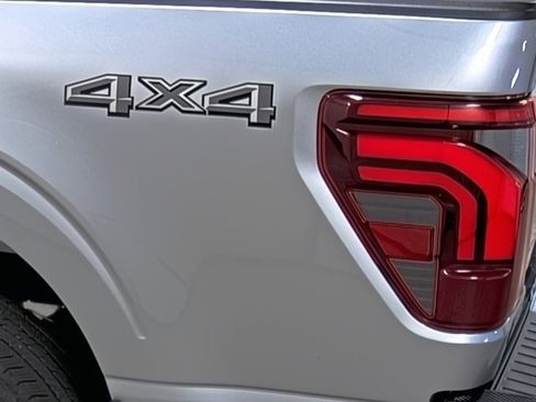 Used 2024 Ford F150 Lariat image 10