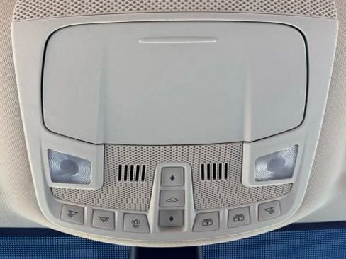 Used 2019 Ford Edge Titanium w/ Equipment Group 301A image 44