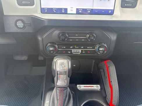 Used 2024 Ford Bronco Heritage Edition AWD/4WD image 27