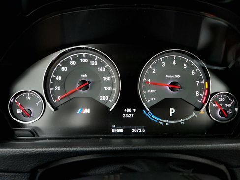 Used 2016 BMW M4 Convertible RWD image 15