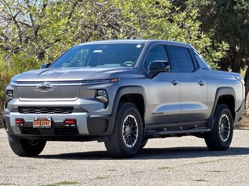 New 2026 Chevrolet Silverado EV Trail Boss image 8