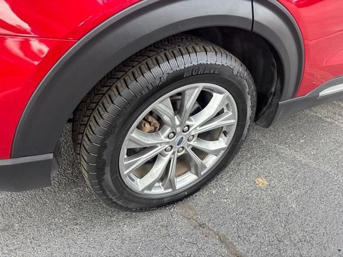 Used 2023 Ford Explorer XLT w/ Equipment Group 202A RWD image 9