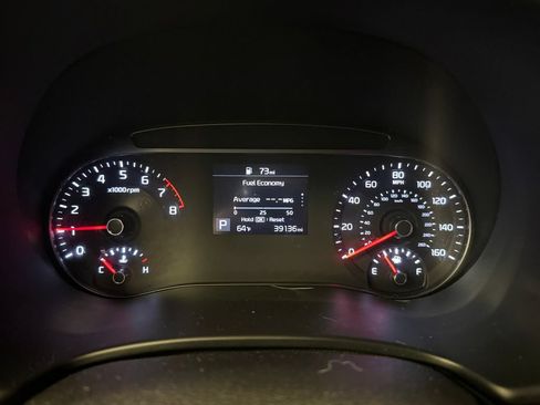 Used 2022 Kia Soul LX w/ Technology Package FWD image 10
