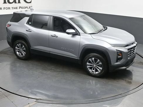 New 2026 Chevrolet Equinox LT w/ Safety and Technology Package FWD image 16