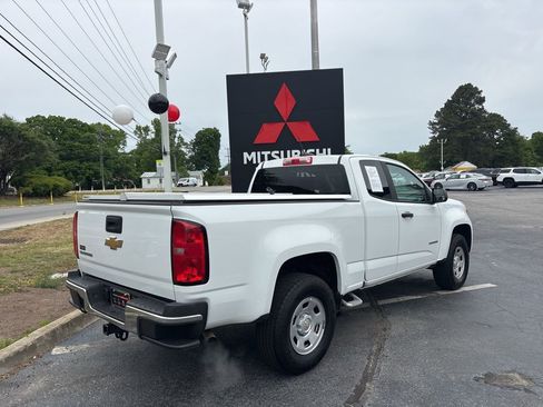 Used 2019 Chevrolet Colorado W/T w/ WT Convenience Package RWD image 3